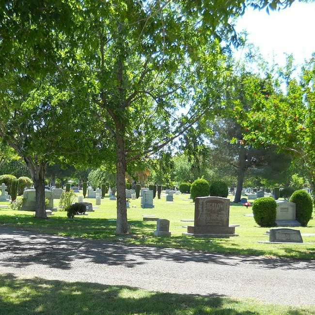 Funeral Videographer Services Near Woodlawn Cemetery